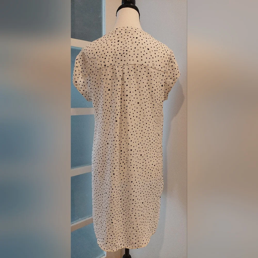 DR2 Polka Dot Blouse - Picture 4 of 8